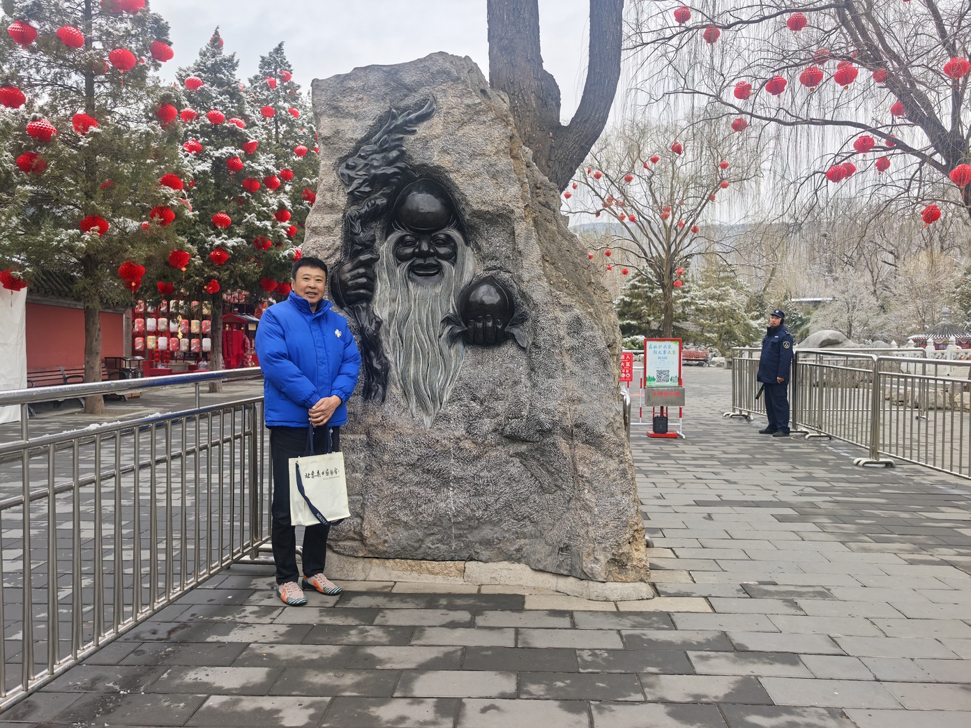 特别推荐：墨韵游鱼，意趣天成——郑元